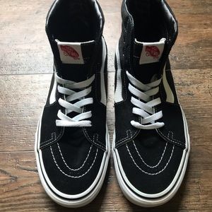 Vans Sk8 Hi Skate Shoe Black & White